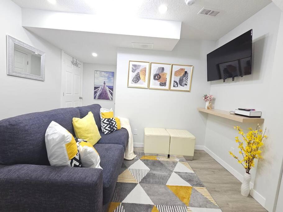 Cozy Suites In Calgary Area Balzac Buitenkant foto